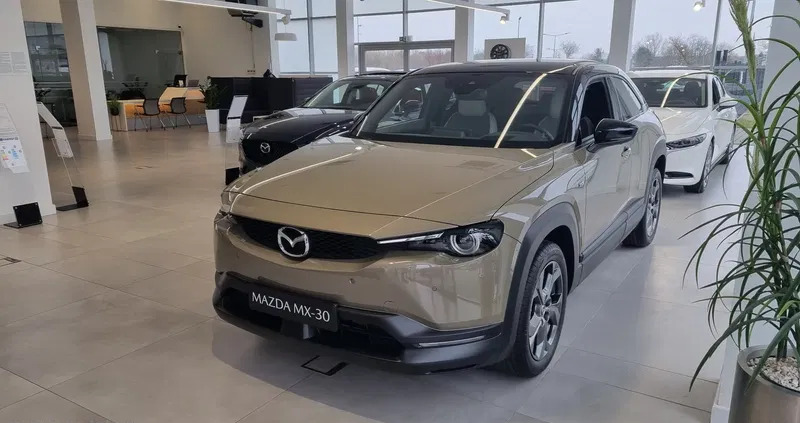 samochody osobowe Mazda MX-30 cena 121000 przebieg: 5, rok produkcji 2023 z Michałowo